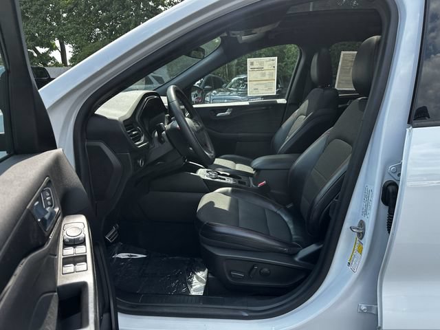 Certified 2023 Ford Escape ST-Line w/ Tech Pack #1 AWD/4WD image 19