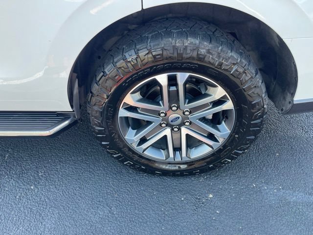 Certified 2022 Ford Expedition XLT RWD image 4