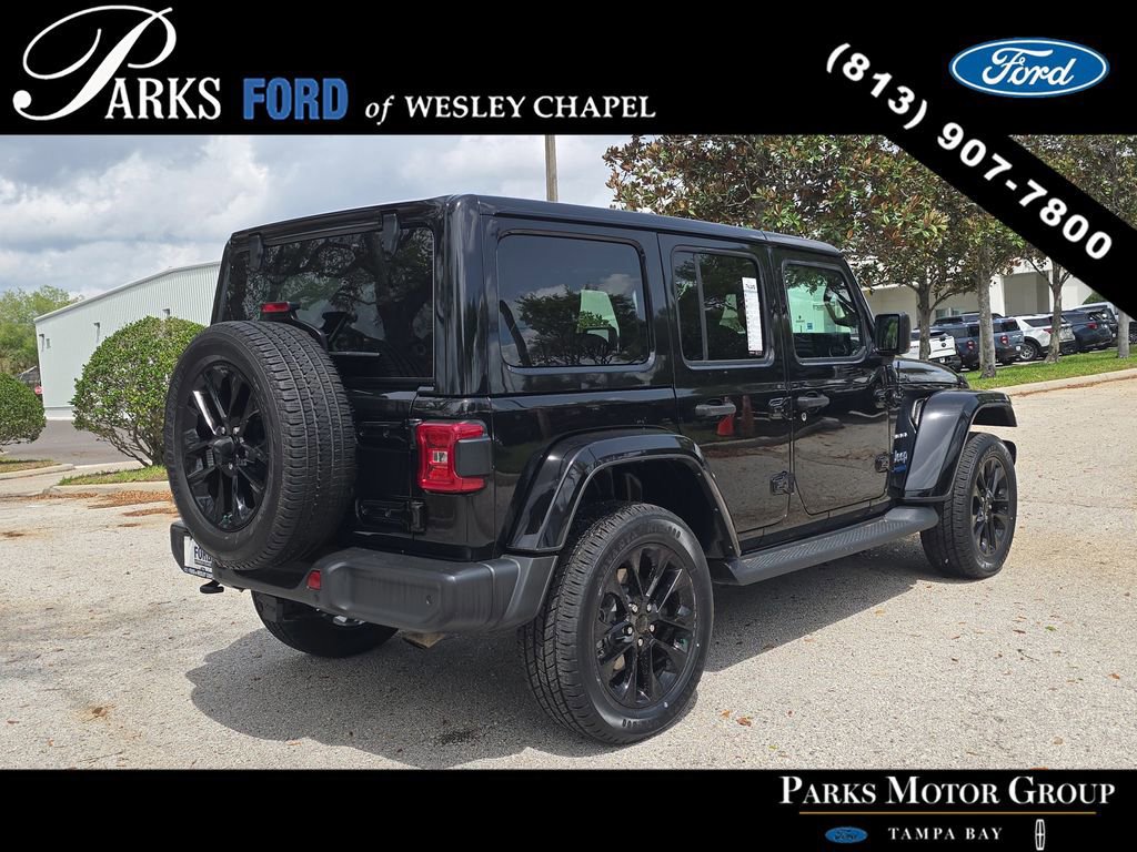 Used 2021 Jeep Wrangler Unlimited Sahara w/ Cold Weather Group image 3