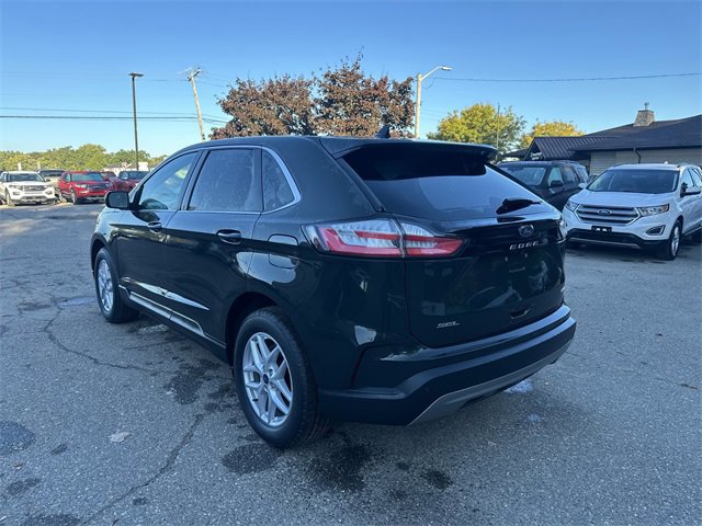Certified 2022 Ford Edge SEL w/ Convenience Package image 5