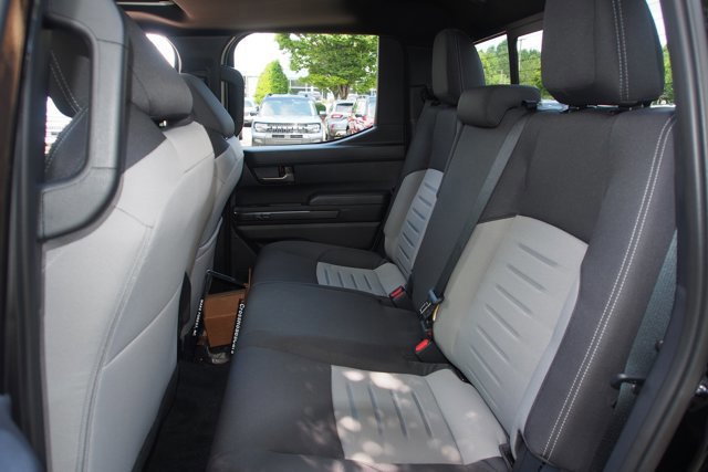 Used 2025 Toyota Tacoma TRD Sport image 18