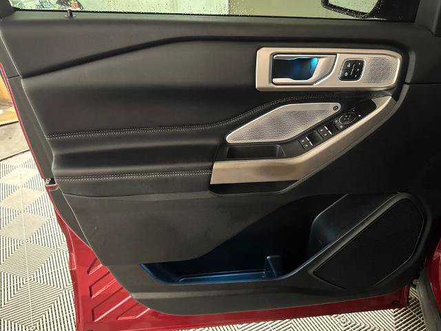 Certified 2023 Ford Explorer Limited w/ Limited Technology Package RWD image 17
