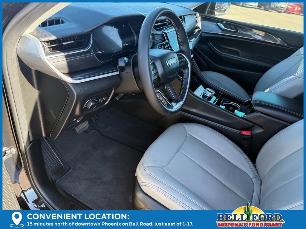 Used 2023 Jeep Grand Cherokee L Laredo image 20