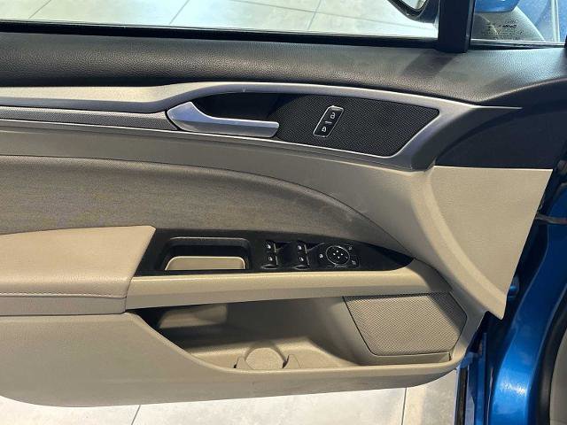 Certified 2020 Ford Fusion SE AWD/4WD image 22