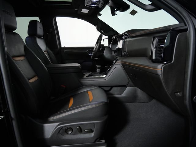Used 2024 GMC Sierra 1500 AT4 w/ Technology Package AWD/4WD image 13