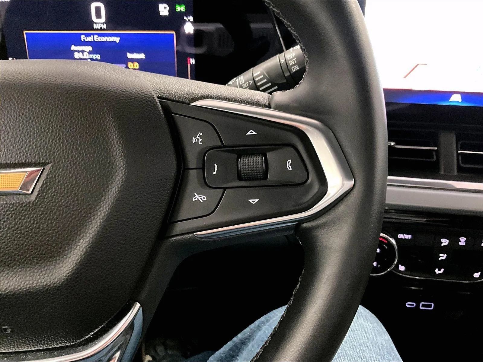 Used 2024 Chevrolet Trax LT w/ Driver Confidence Package image 18