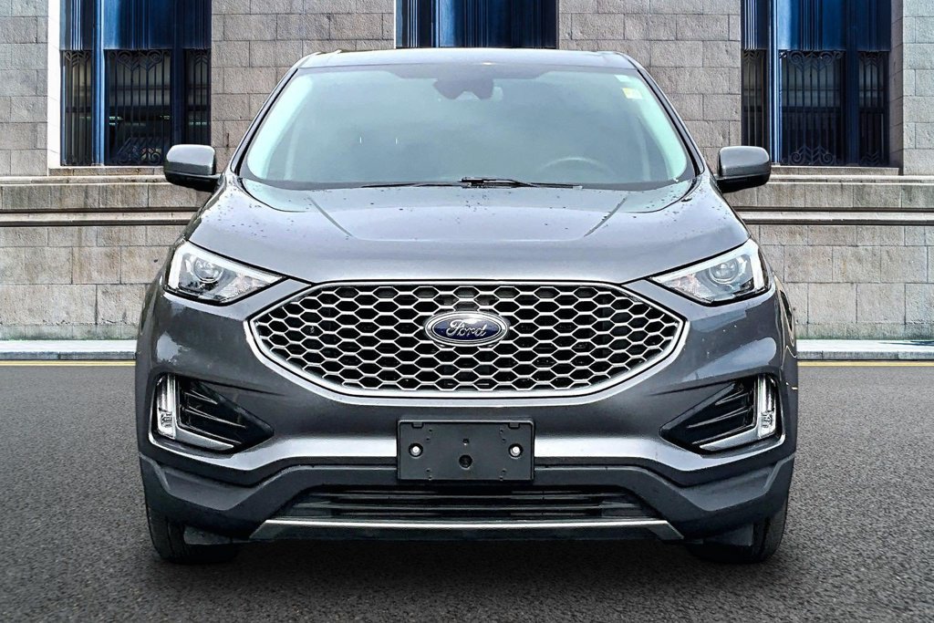 Certified 2023 Ford Edge SEL w/ Convenience Package AWD/4WD image 3