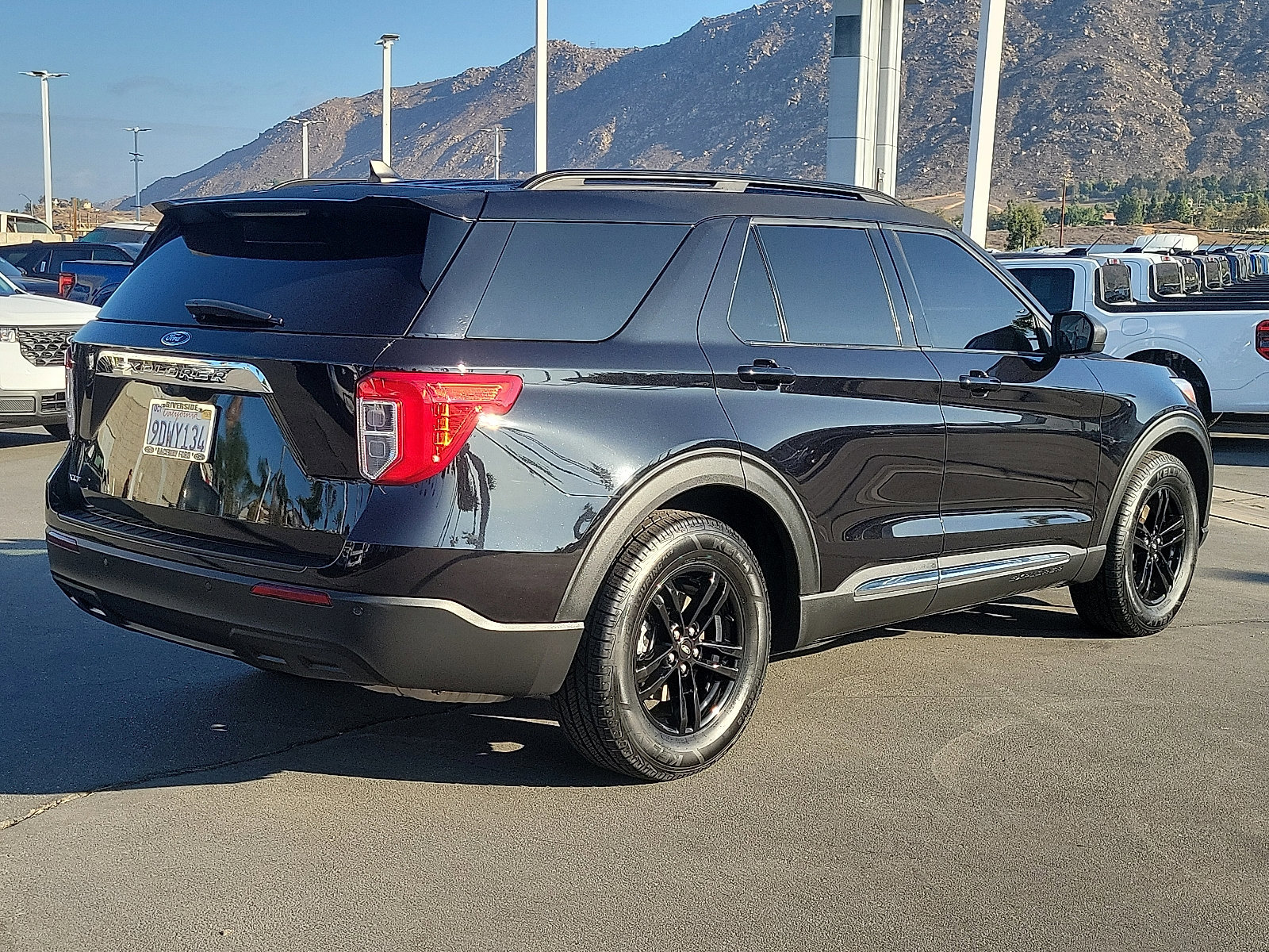 Certified 2022 Ford Explorer XLT image 2