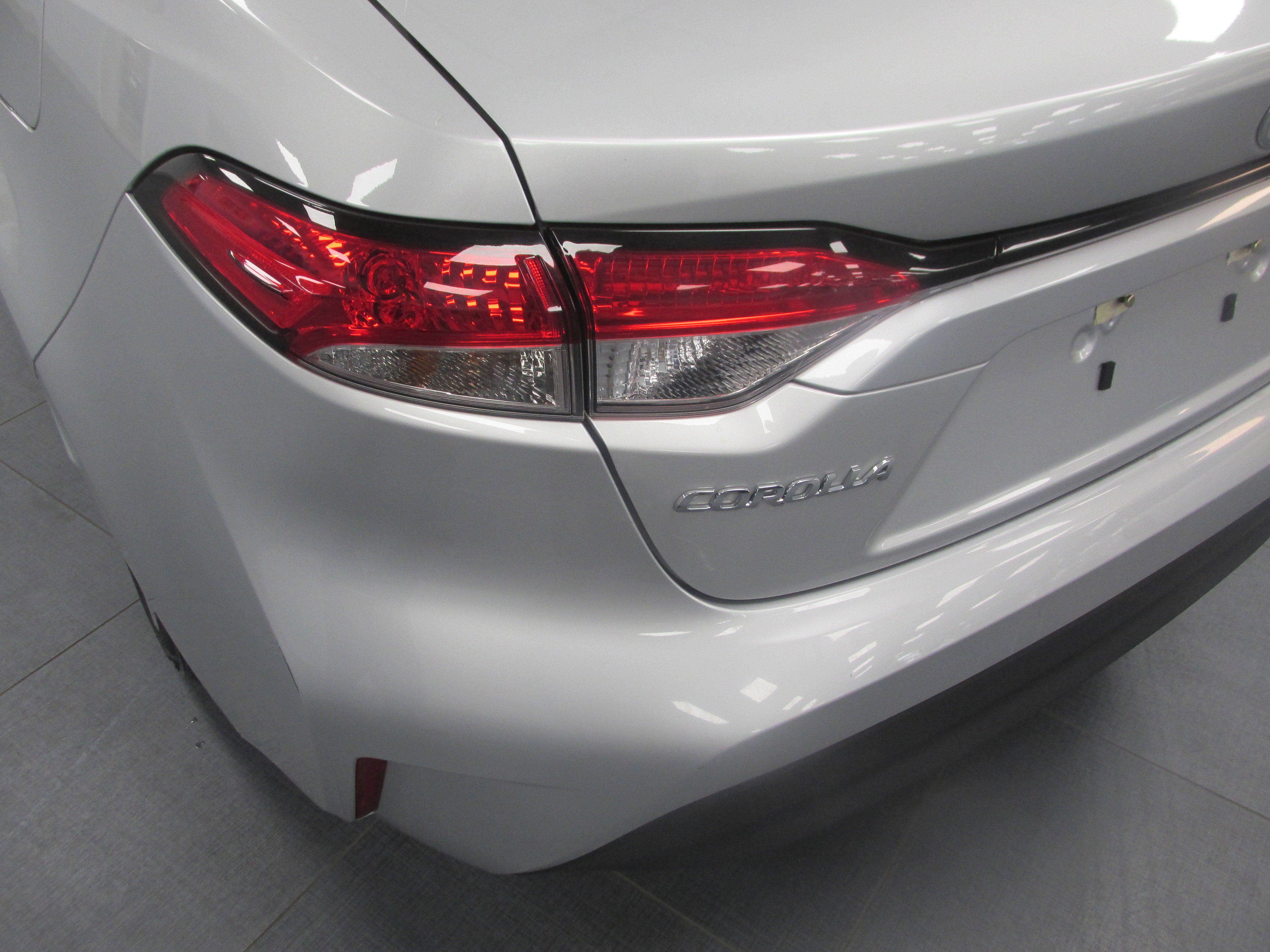 Used 2023 Toyota Corolla LE FWD image 12