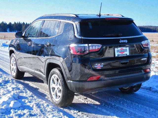 Used 2024 Jeep Compass Latitude image 5