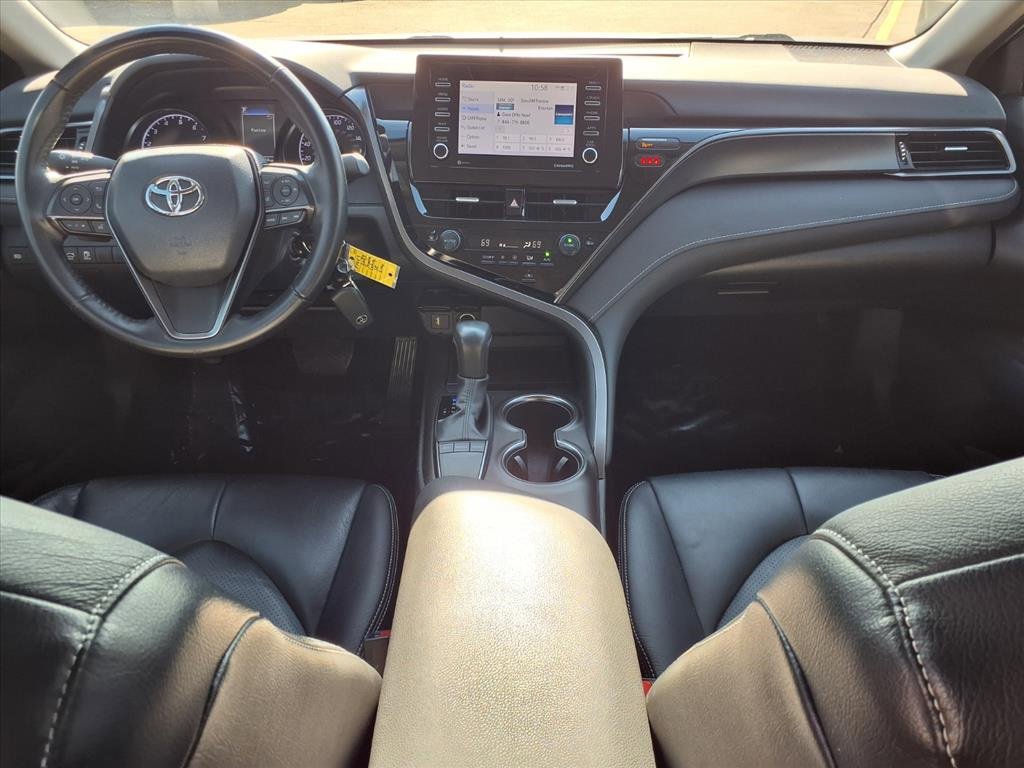 Used 2023 Toyota Camry SE image 9