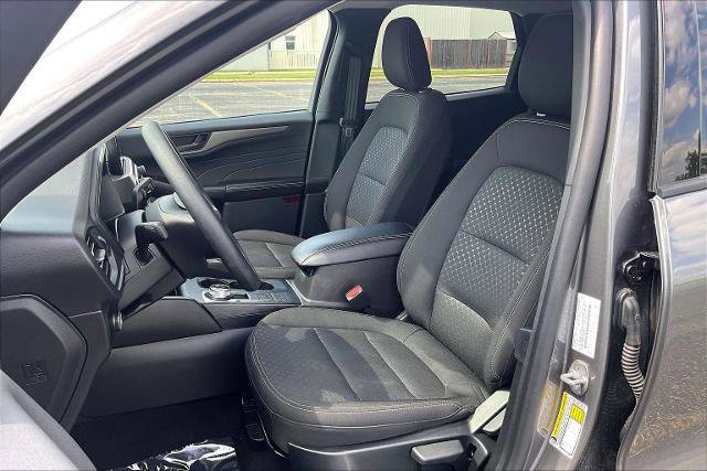 Certified 2025 Ford Escape Active FWD image 9