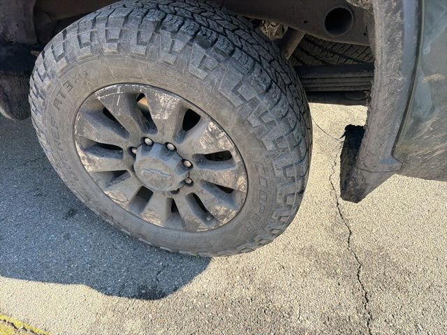 Used 2020 Chevrolet Silverado 2500 Custom w/ Custom Value Package image 7