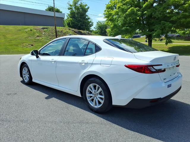 Used 2025 Toyota Camry LE FWD image 2