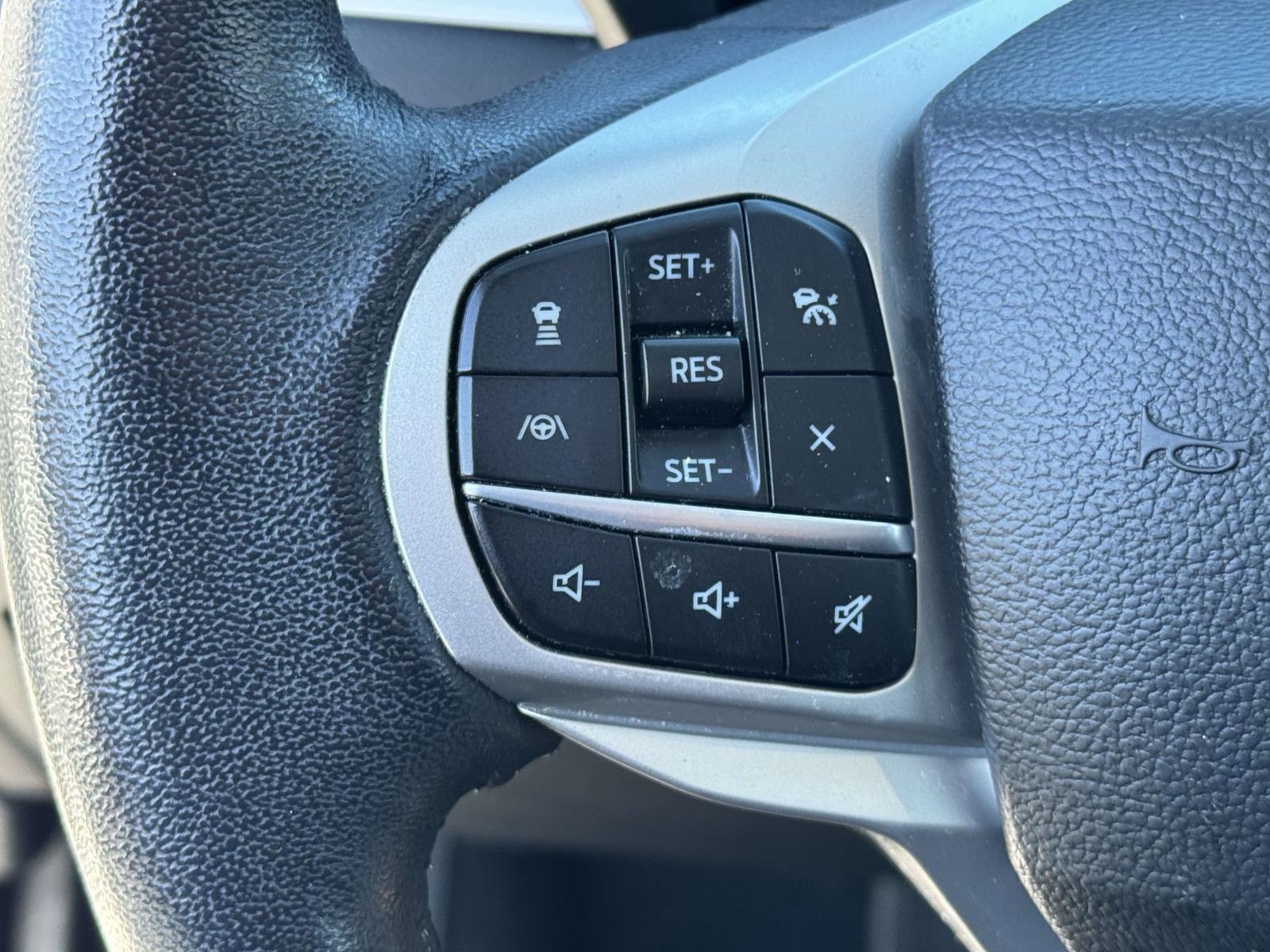 Certified 2022 Ford Explorer XLT w/ Equipment Group 202A image 18