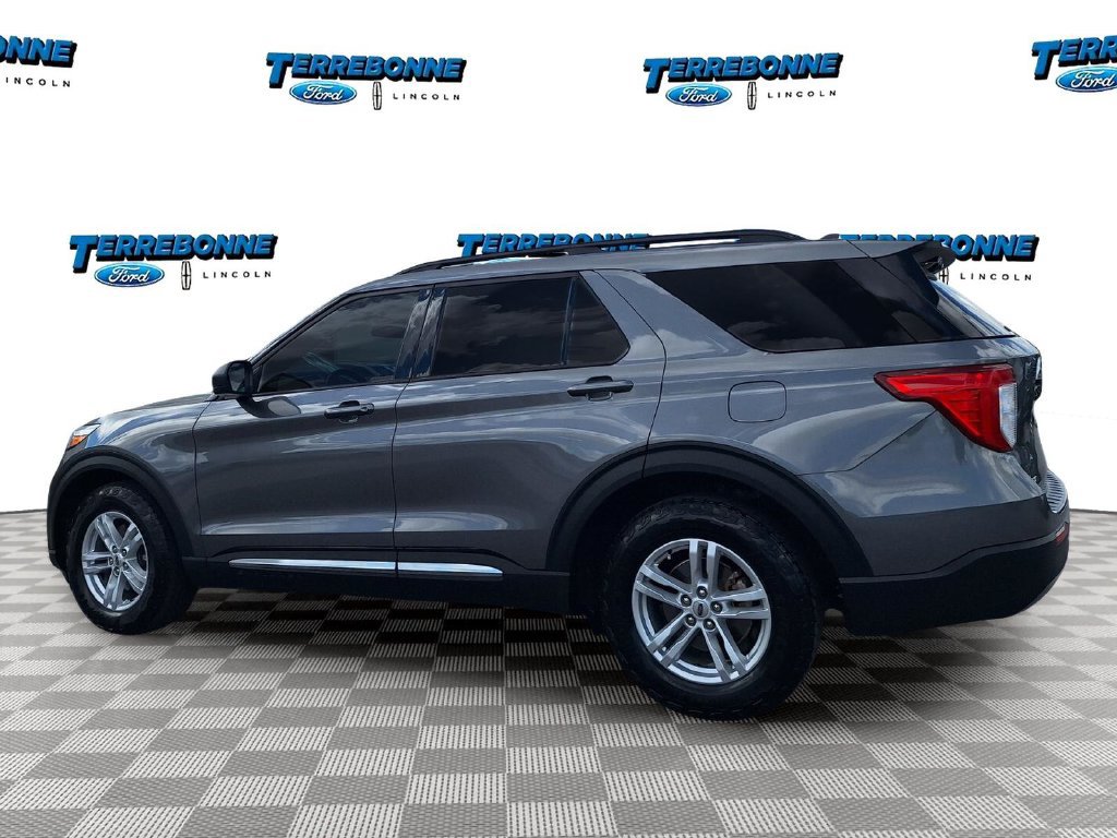 Certified 2022 Ford Explorer XLT w/ Equipment Group 202A RWD image 7