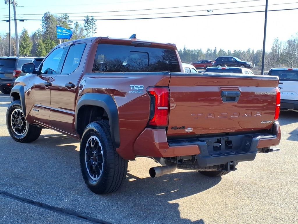 Used 2025 Toyota Tacoma TRD Off-Road AWD/4WD image 6