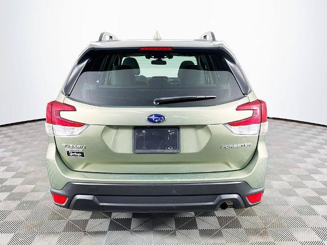 Used 2021 Subaru Forester Premium AWD/4WD image 6