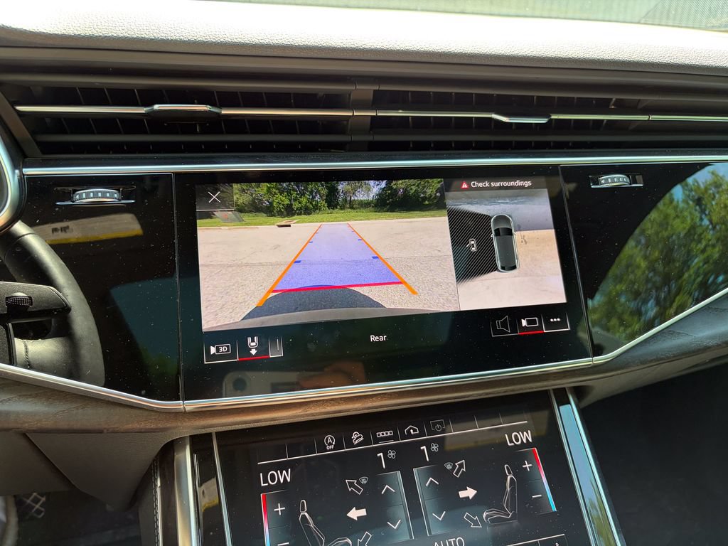 Used 2022 Audi Q8 Premium Plus AWD/4WD image 22