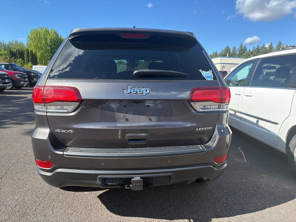 Used 2021 Jeep Grand Cherokee Laredo AWD/4WD image 4