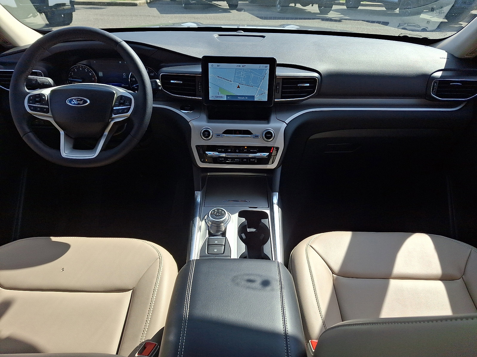 Certified 2024 Ford Explorer XLT w/ Equipment Group 202A image 15