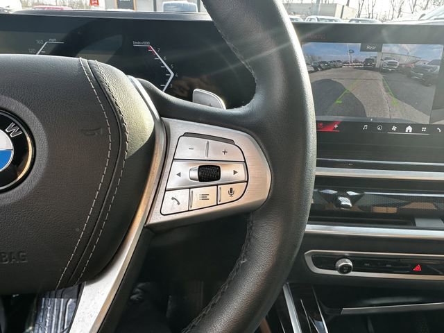 Used 2024 BMW X7 xDrive40i image 31