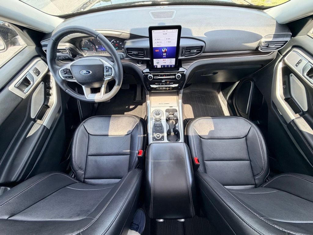 Certified 2023 Ford Explorer Limited w/ Limited Technology Package AWD/4WD image 23
