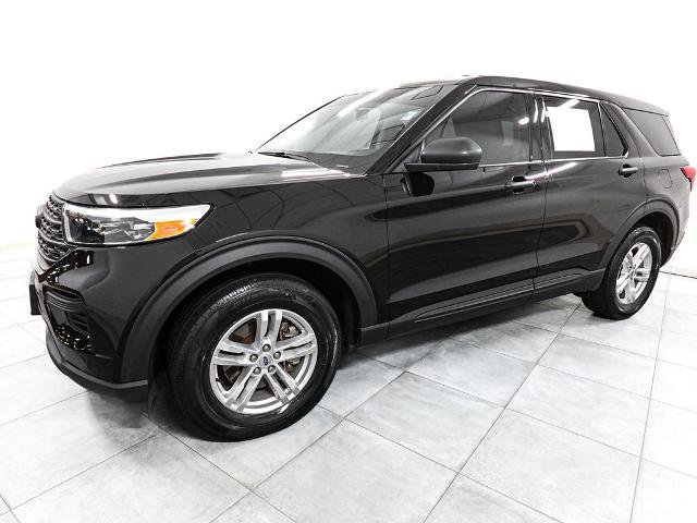 Certified 2022 Ford Explorer 4WD image 3