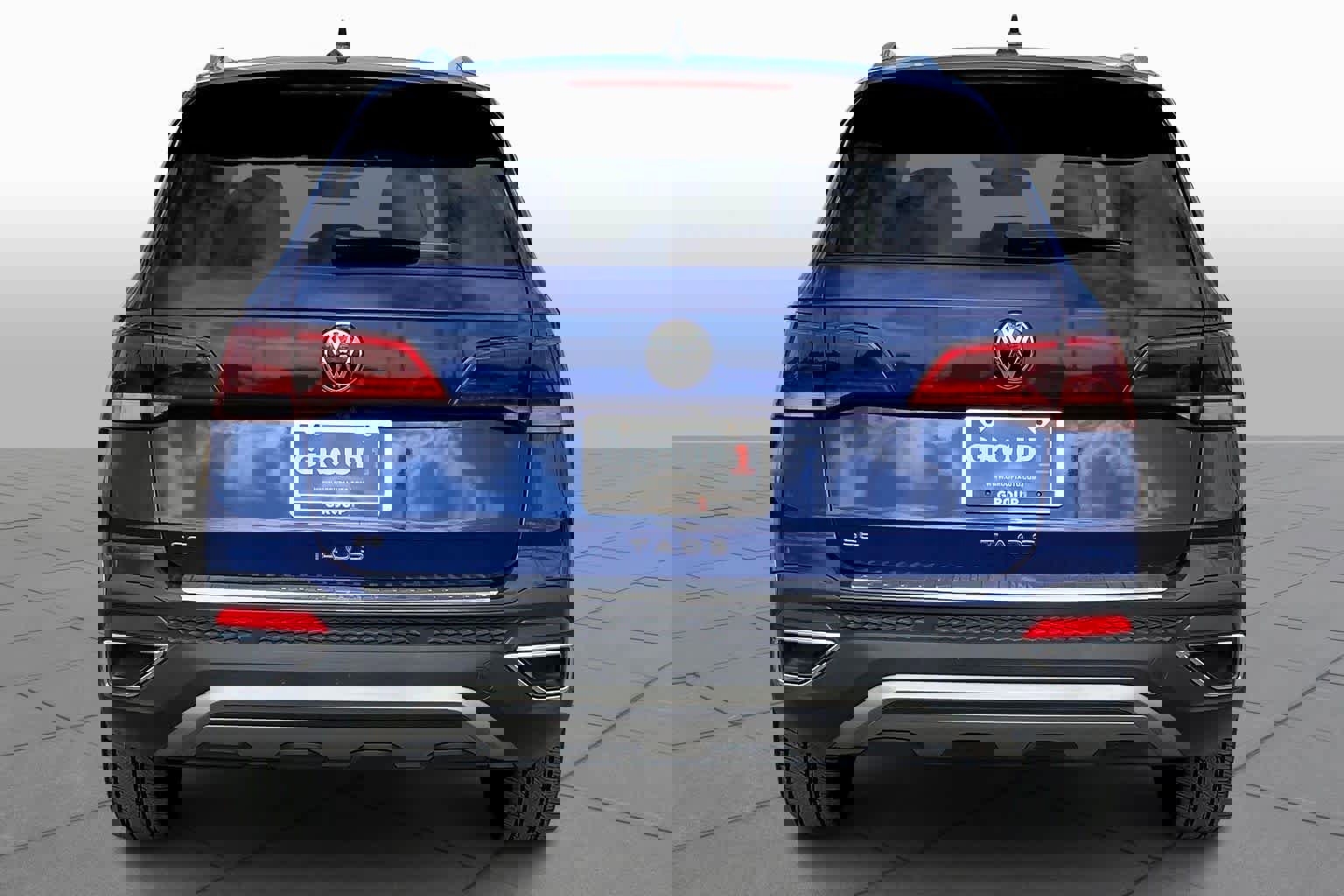 Used 2022 Volkswagen Taos SE image 3