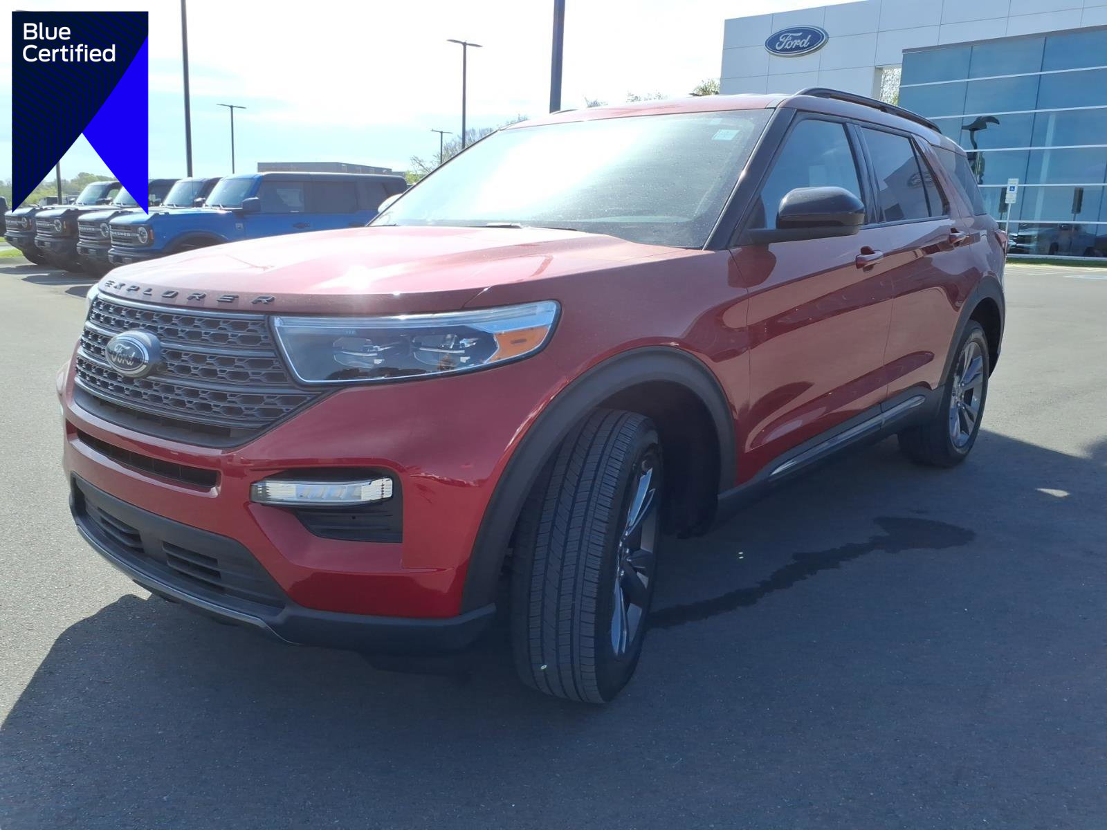 Certified 2023 Ford Explorer XLT w/ Equipment Group 202A image 1