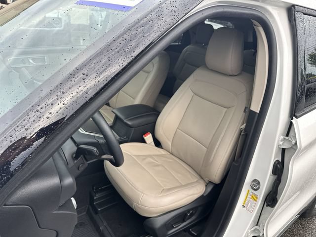 Certified 2022 Ford Explorer Limited w/ Equipment Group 301A RWD image 12