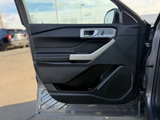 Certified 2023 Ford Explorer Limited image 24