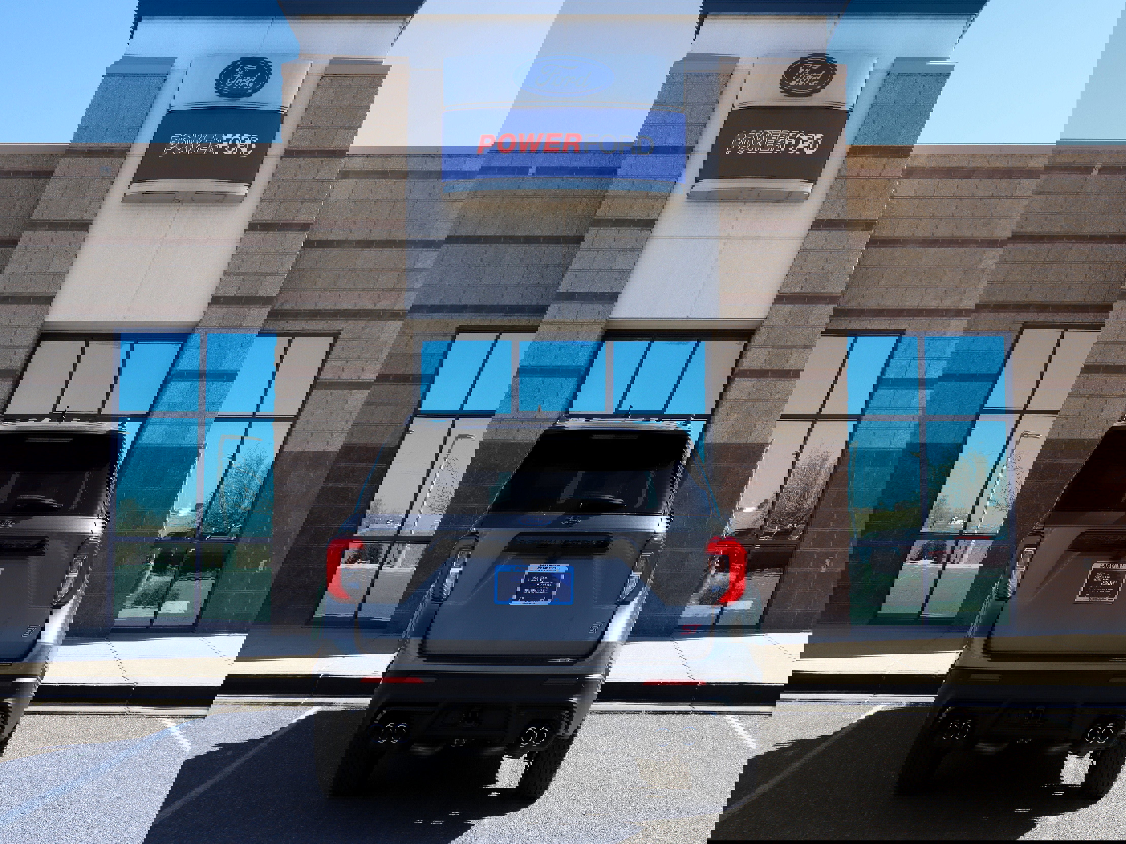 Certified 2024 Ford Explorer ST w/ Equipment Group 401A image 4