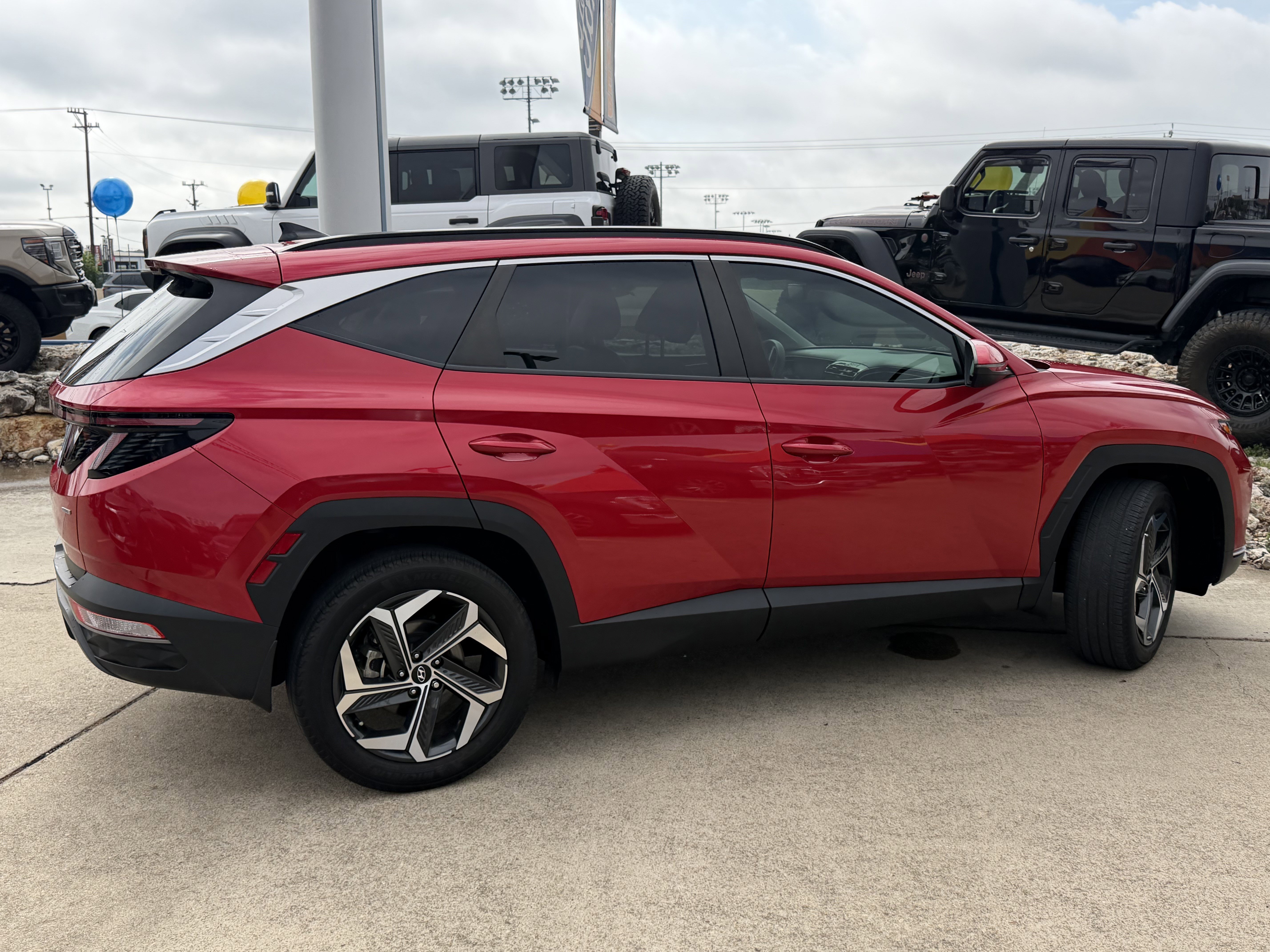 Used 2023 Hyundai Tucson SEL w/ Convenience Package AWD/4WD image 4