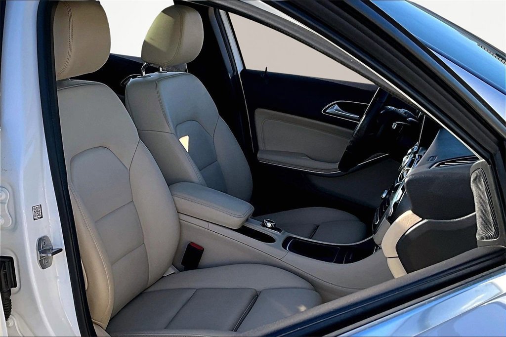 Used 2019 Mercedes-Benz GLA 250 4MATIC image 9