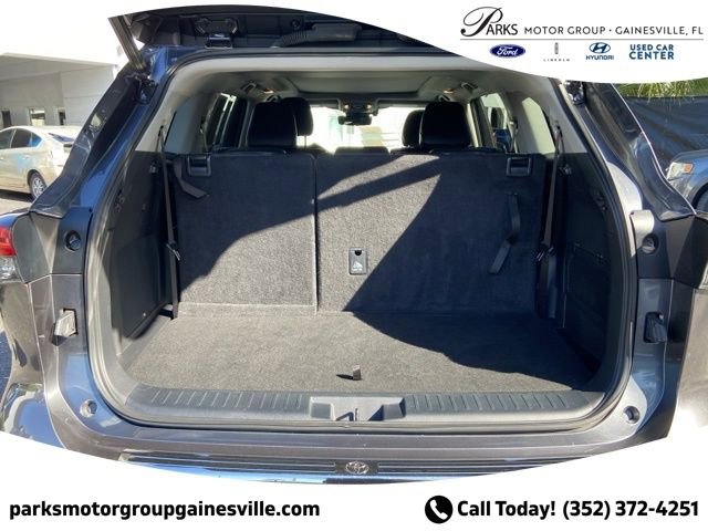 Used 2023 Toyota Highlander Platinum FWD image 14