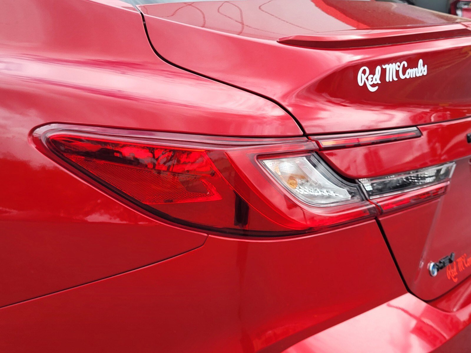 Used 2025 Toyota Camry SE w/ Convenience Package image 10