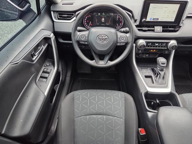 Used 2025 Toyota RAV4 XLE w/ Convenience Package FWD image 13