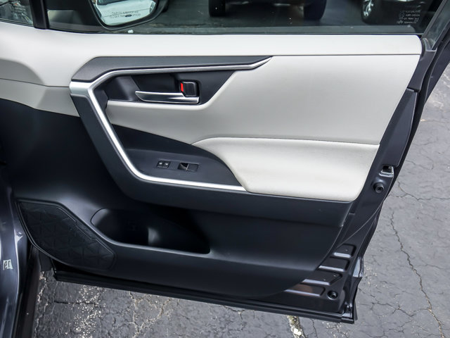 Used 2019 Toyota RAV4 XLE Premium w/ Cold Weather Package AWD/4WD image 26