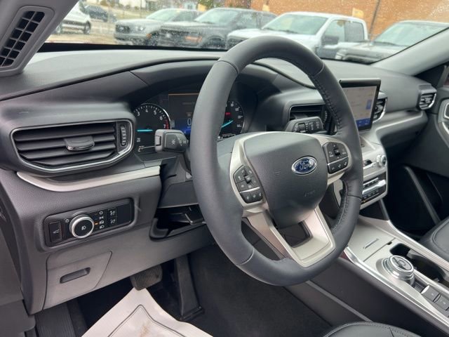 Certified 2024 Ford Explorer XLT w/ Equipment Group 202A image 8