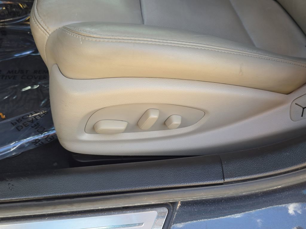 Used 2018 Cadillac CTS Luxury image 18