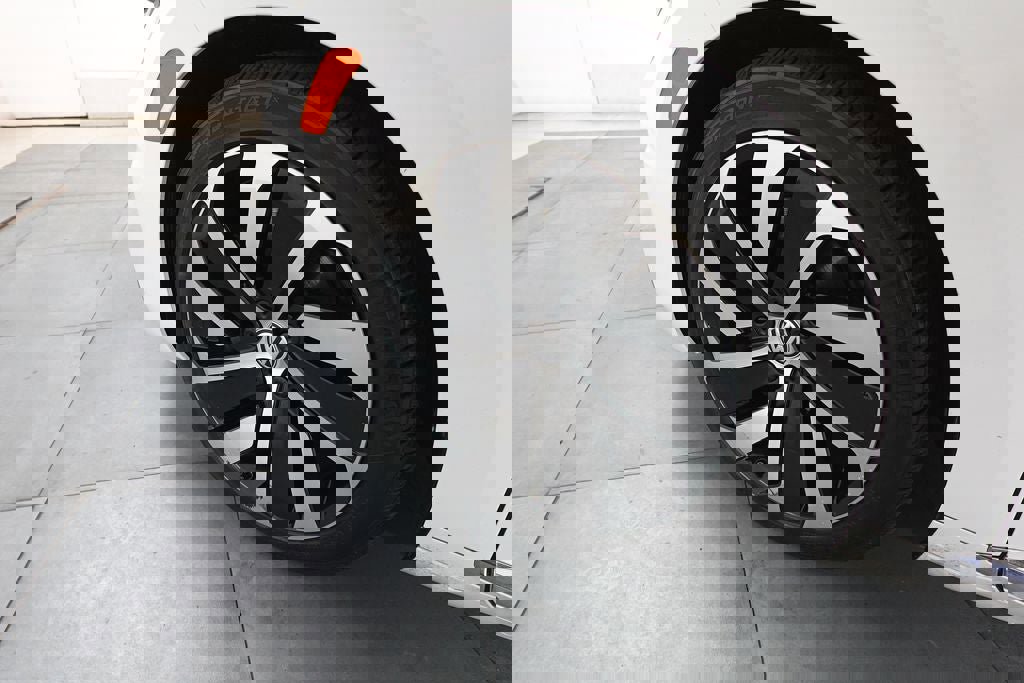 Used 2019 Volkswagen Arteon SE image 29