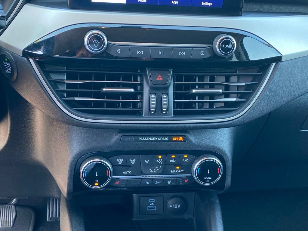 Certified 2022 Ford Escape SEL w/ Technology Package AWD/4WD image 19