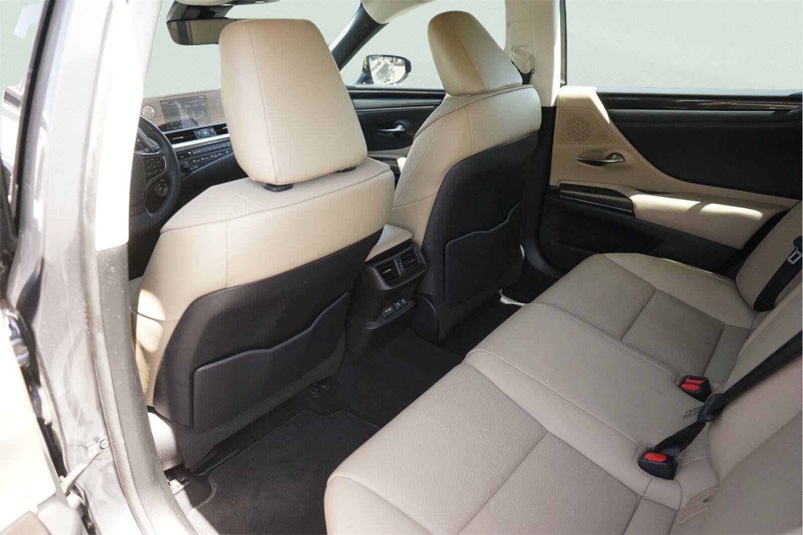 Used 2019 Lexus ES 350 w/ Accessory Package 2 FWD image 12