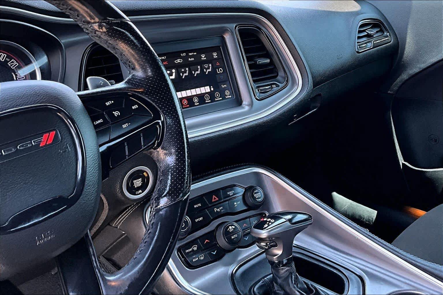 Used 2019 Dodge Challenger R/T RWD image 7