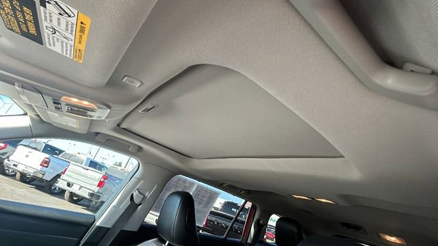 Used 2024 Toyota Highlander XLE image 24