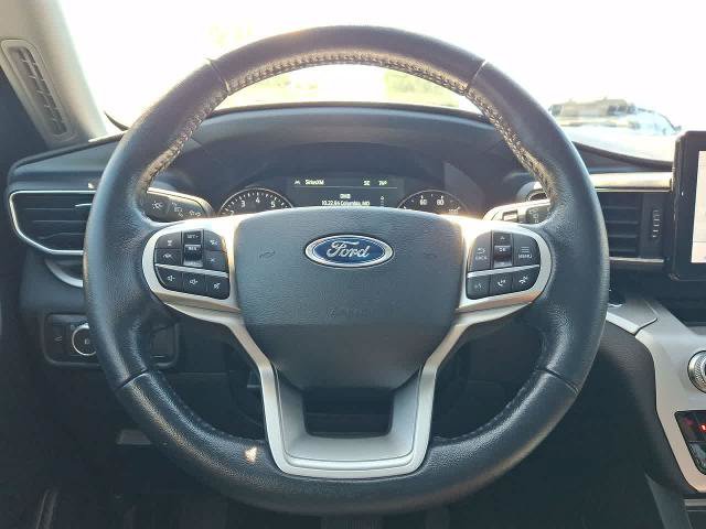 Certified 2021 Ford Explorer XLT w/ Equipment Group 202A AWD/4WD image 22