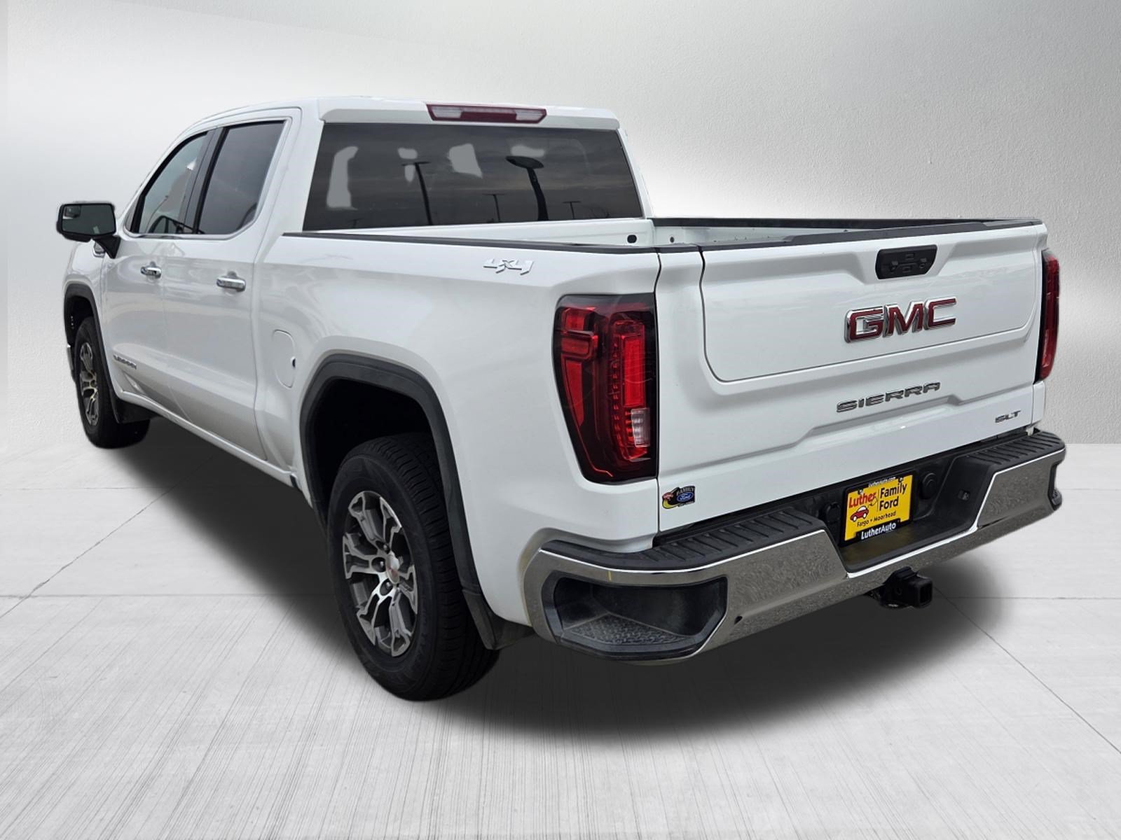 Used 2025 GMC Sierra 1500 SLT AWD/4WD image 5