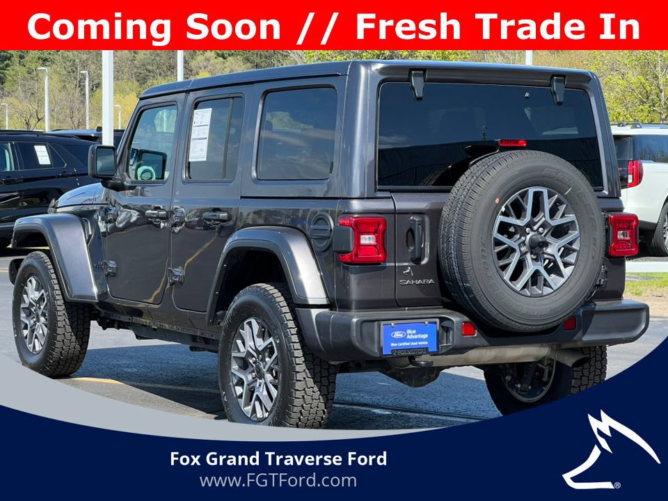 Used 2025 Jeep Wrangler Unlimited Sahara AWD/4WD image 38