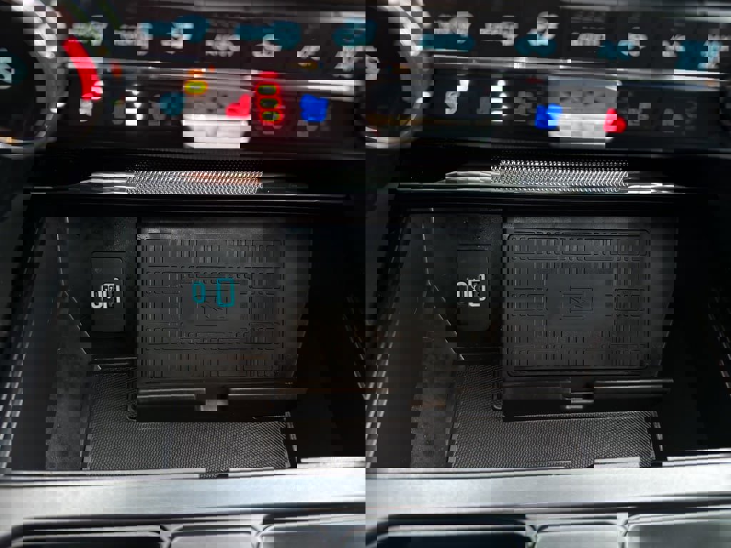 Certified 2022 Ford F150 Raptor w/ Raptor 37 Performance Package image 42